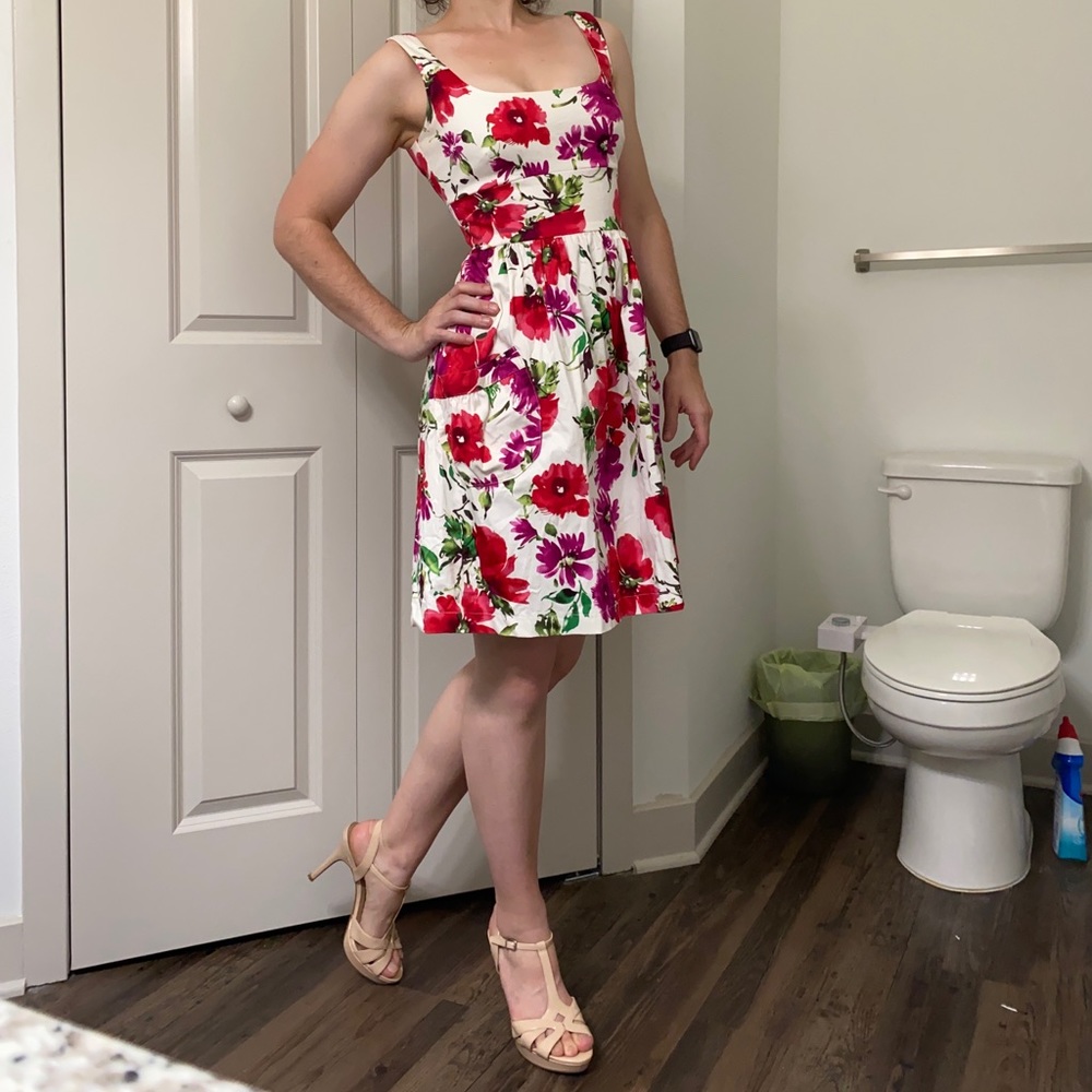 Adorable Floral Print Dress With Pockets